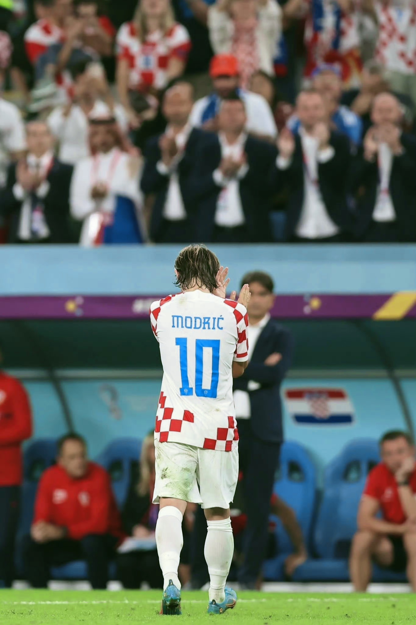 波尔图战平切尔西，莫德里奇补时绝平亚洲杯的简单介绍