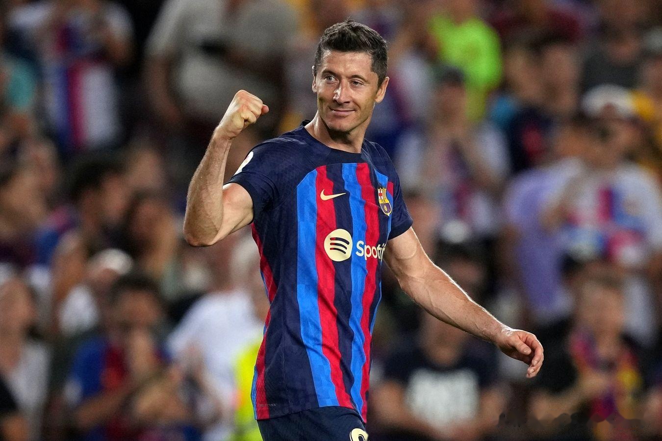 开云体育平台APP-尤文险胜多特蒙德，莱万梅开二度法甲的简单介绍