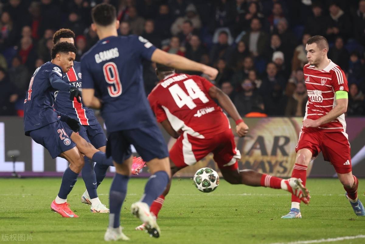 开云体育app-利物浦击败巴黎圣日耳曼，挺进下一轮