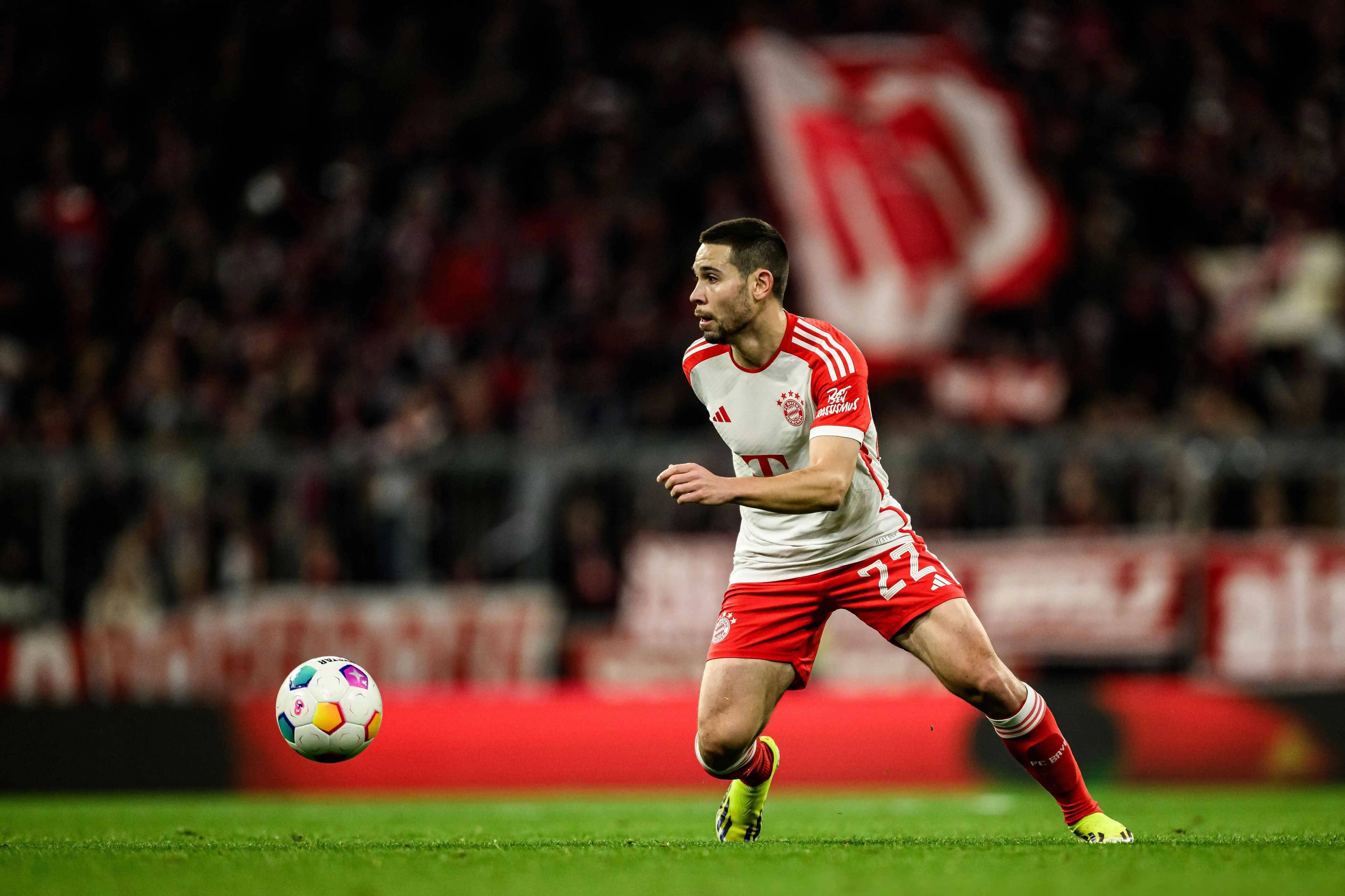 开云sport-关于莱万多夫斯基梅开二度，拜仁慕尼黑轻松晋级的信息